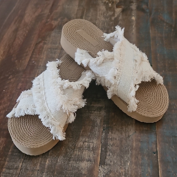 Fringed Cream Slide Sandals - Picture 1 of 4